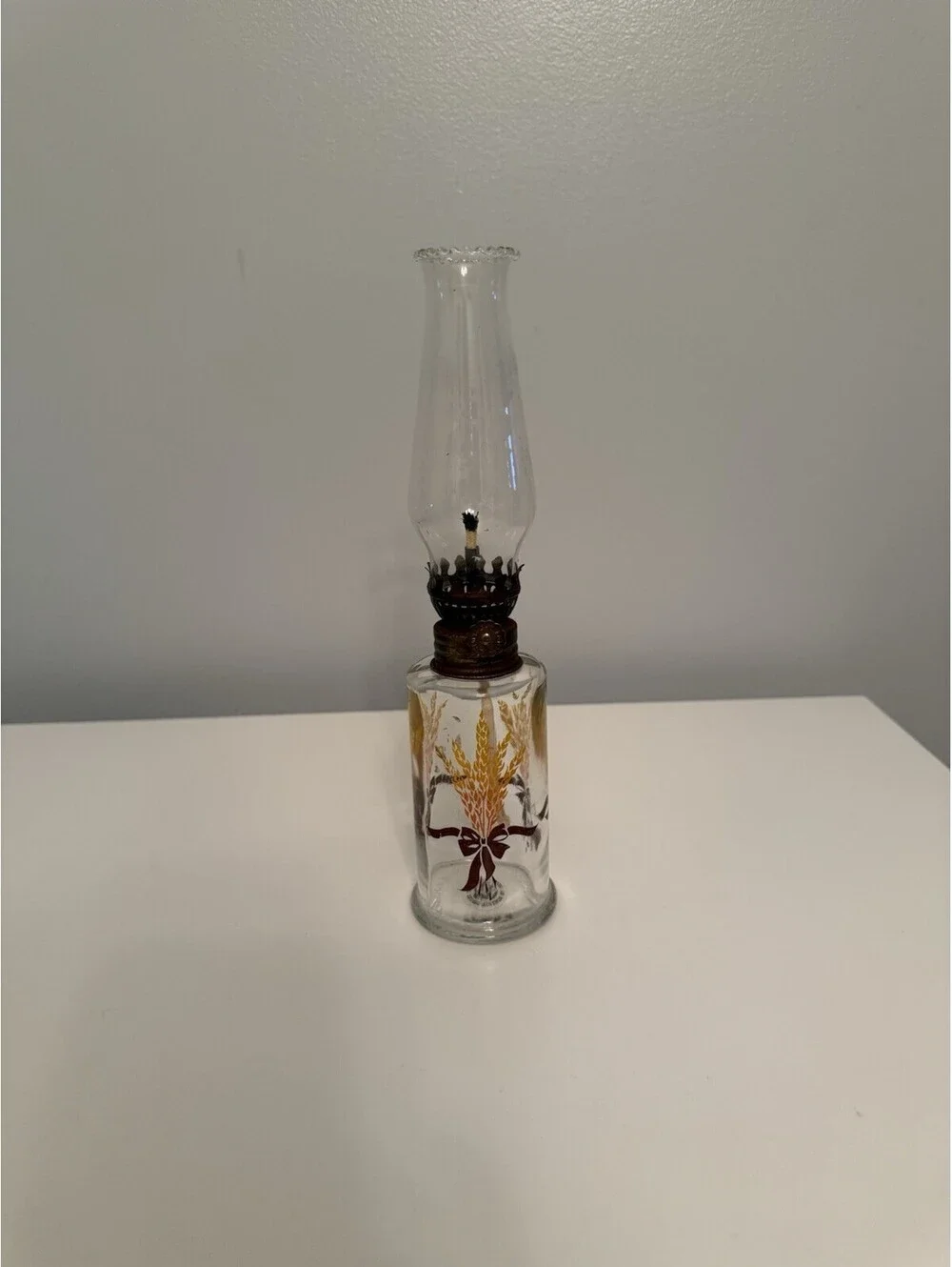 Vintage Lamplight Farms Oil Lamp Wheat & Ribbon Design 10” T w/Chimney EUC Rare